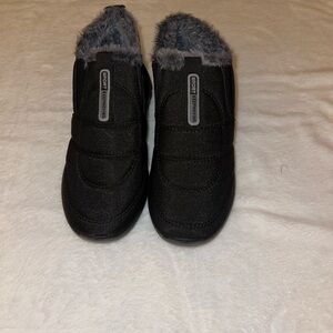Cozy Black Winter Boots with Faux Fur Lining